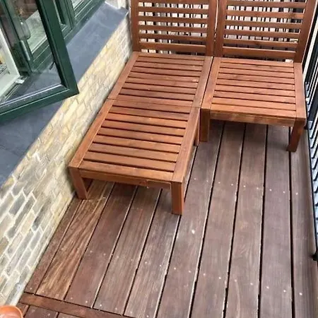 2 Room, 1 Bed Apartment, Balcony & Close To Metro コペンハーゲン